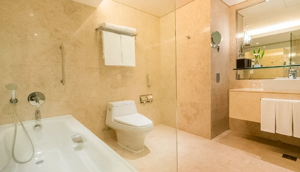 هتل هالیدی این سیلوم بانکوک